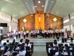 Hình ảnh bế giảng năm học giáo lý 2019-2020 tại giáo xứ Song Mỹ