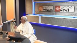 ĐTC Phanxicô thăm trụ sở Vatican News và báo Quan sát viên Roma