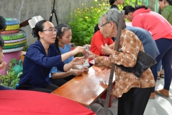 Hội Gia đình Bác Ái Vinh Sơn Hòa Yên: Tiệc mừng Giáng Sinh cho người nghèo năm 2019