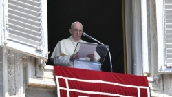 Kinh Truyền tin với Đức Thánh cha: Mẹ Maria nhắc nhớ chúng ta bí quyết của hành trình về trời là khiêm tốn và phục vụ