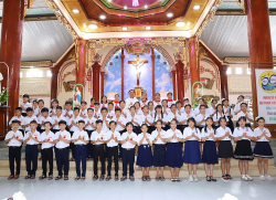 Thánh Lễ rước lễ lần đầu tại Giáo Xứ Quảng Thuận 2022