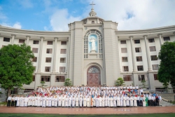 ĐẠI HỘI HÀNH HƯƠNG ĐỀN THÁNH MẸ NHÂN LÀNH MỪNG BỔN MẠNG GIÁO LÝ VIÊN GIÁO PHẬN NHA TRANG