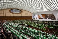 DIỄN VĂN CỦA ĐỨC GIÁO HOÀNG LÊÔ XIV  CHO CÁC ĐẠI DIỆN CỦA CÁC TỔ CHỨC  ĐÃ CỘNG TÁC TRONG NĂM THÁNH