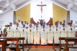 Thánh Lễ tạ ơn các Tân Linh mục Giáo Phận Qui nhơn Khóa XVIII tại Đại Chủng viện Sao Biển Nha trang