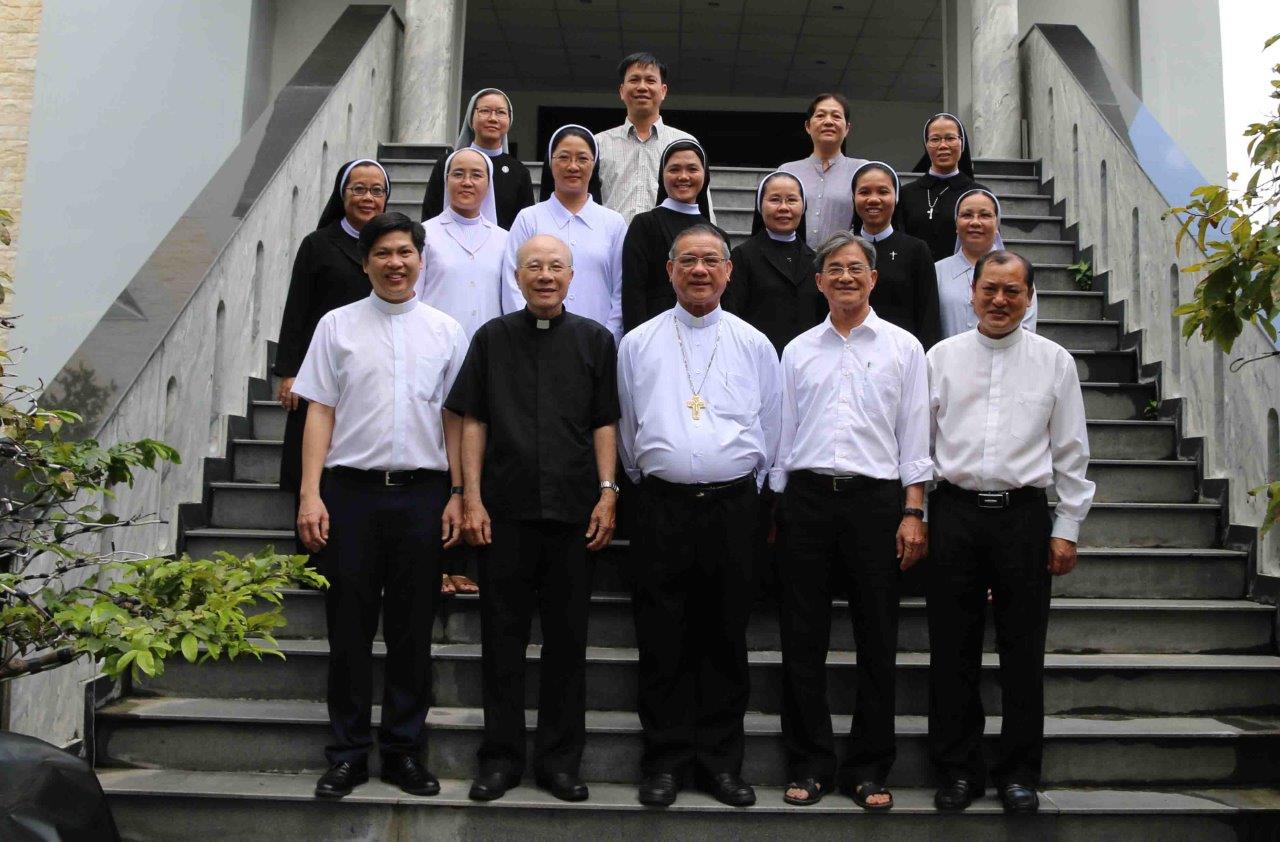 Bổ nhiệm cha Tân Giám đốc Caritas Việt Nam và tri ân cha nguyên giám đốc