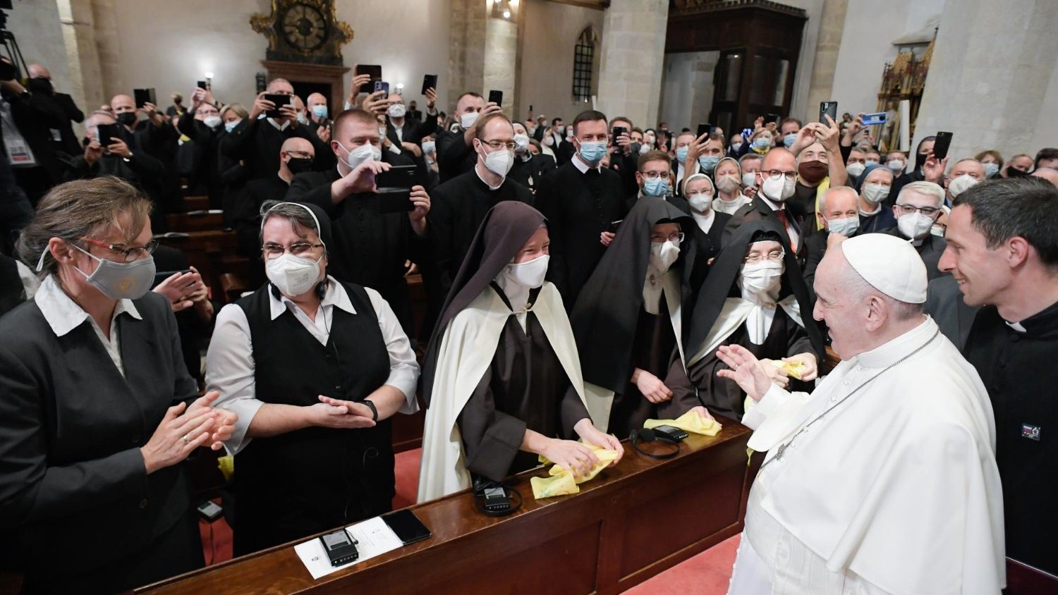 ĐTC gặp các giám mục, linh mục, tu sĩ, chủng sinh và giáo lý viên Slovakia