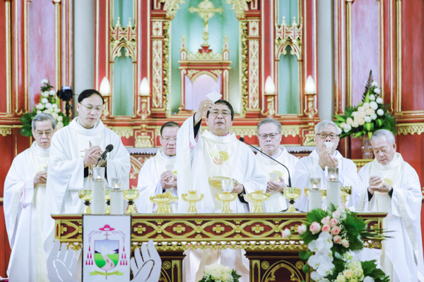 Thánh lễ tạ ơn khởi đầu sứ vụ của Đức tân Giám mục Chính tòa Hải Phòng