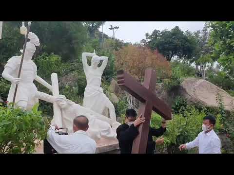 Giáo xứ Bình Chính gẫm đàng và suy tôn Thánh Giá ngày 15/4/2022