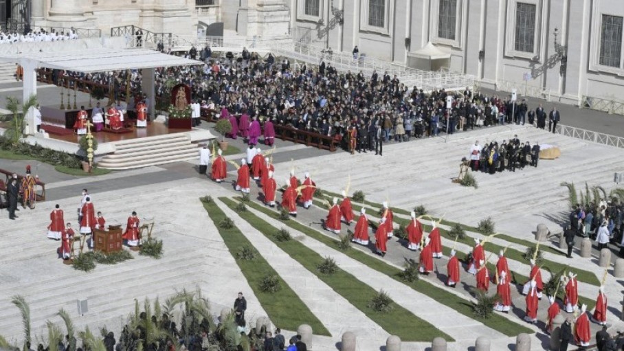 Đức Thánh cha chủ sự Lễ lá khai mạc Tuần thánh