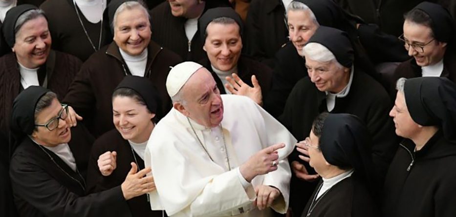 Niềm vui và thách đố - Bức tranh sáng tối của đời sống cộng đoàn