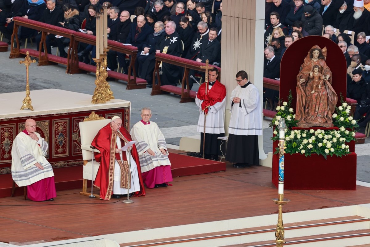 Thánh lễ an táng Đức Bênêđictô XVI