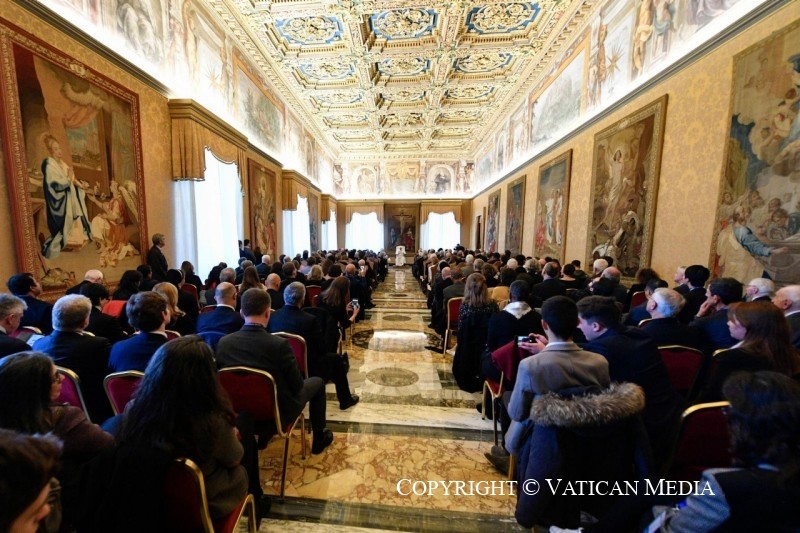 Diễn từ của ĐTC dành cho thành viên Hàn lâm viện Toà thánh...