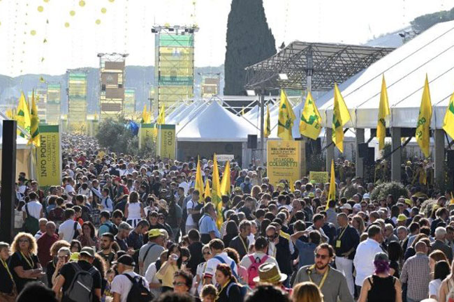 ĐTC Phanxicô: Đừng quên những người không có đủ cơm bánh hàng ngày