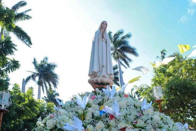 ĐTC Phanicô mời gọi các tín hữu mở cửa tâm hồn đón Đức Mẹ