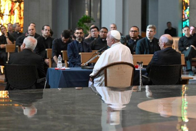 ĐTC Phanxicô khích lệ các linh mục trẻ không mệt mỏi làm điều tốt