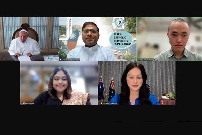 ĐTC Phanxicô nói với sinh viên Châu Á: “Hãy trung thành với niềm xác tín và đức tin của mình”