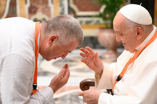 ĐTC Phanxicô tiếp Tổng hội Dòng Ngôi Lời