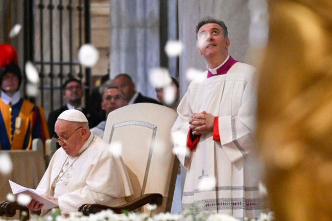 ĐTC Phanxicô tham dự Kinh chiều lễ Đức Mẹ Xuống Tuyết tại Đền thờ Đức Bà Cả