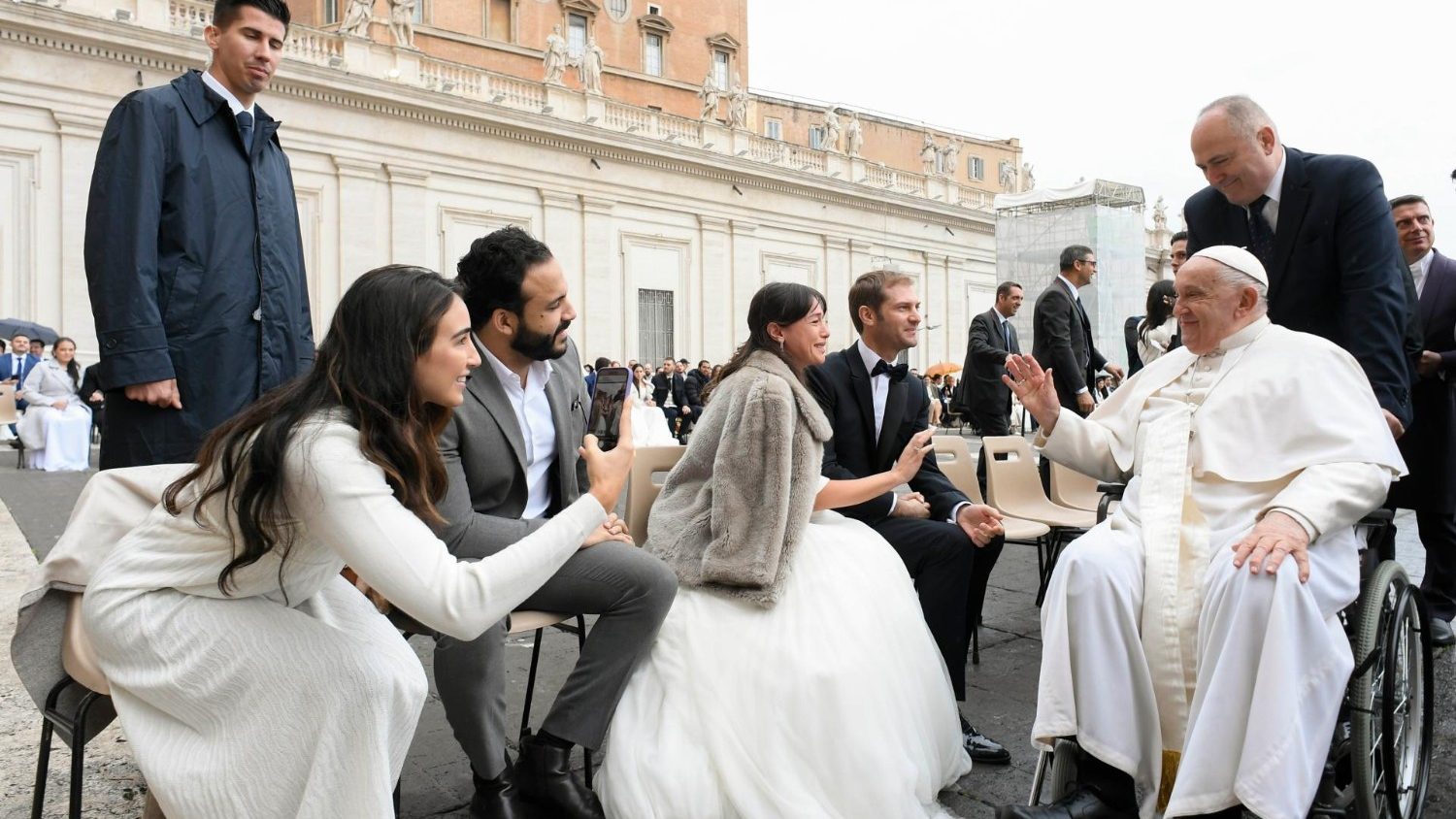 Tiếp kiến chung 20/11/2024 - ĐTC Phanxicô: Không có Kitô hữu hạng hai; mỗi người có đặc sủng hữu ích cho cộng đoàn