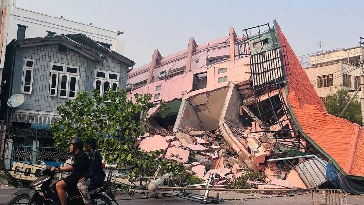 Đức Thánh Cha đau buồn trước động đất ở Myanmar, Thái Lan và cháy rừng tại Hàn Quốc