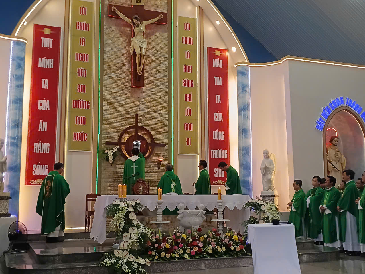 z7122543245162 8fe2f4336b660601917525af1146a124