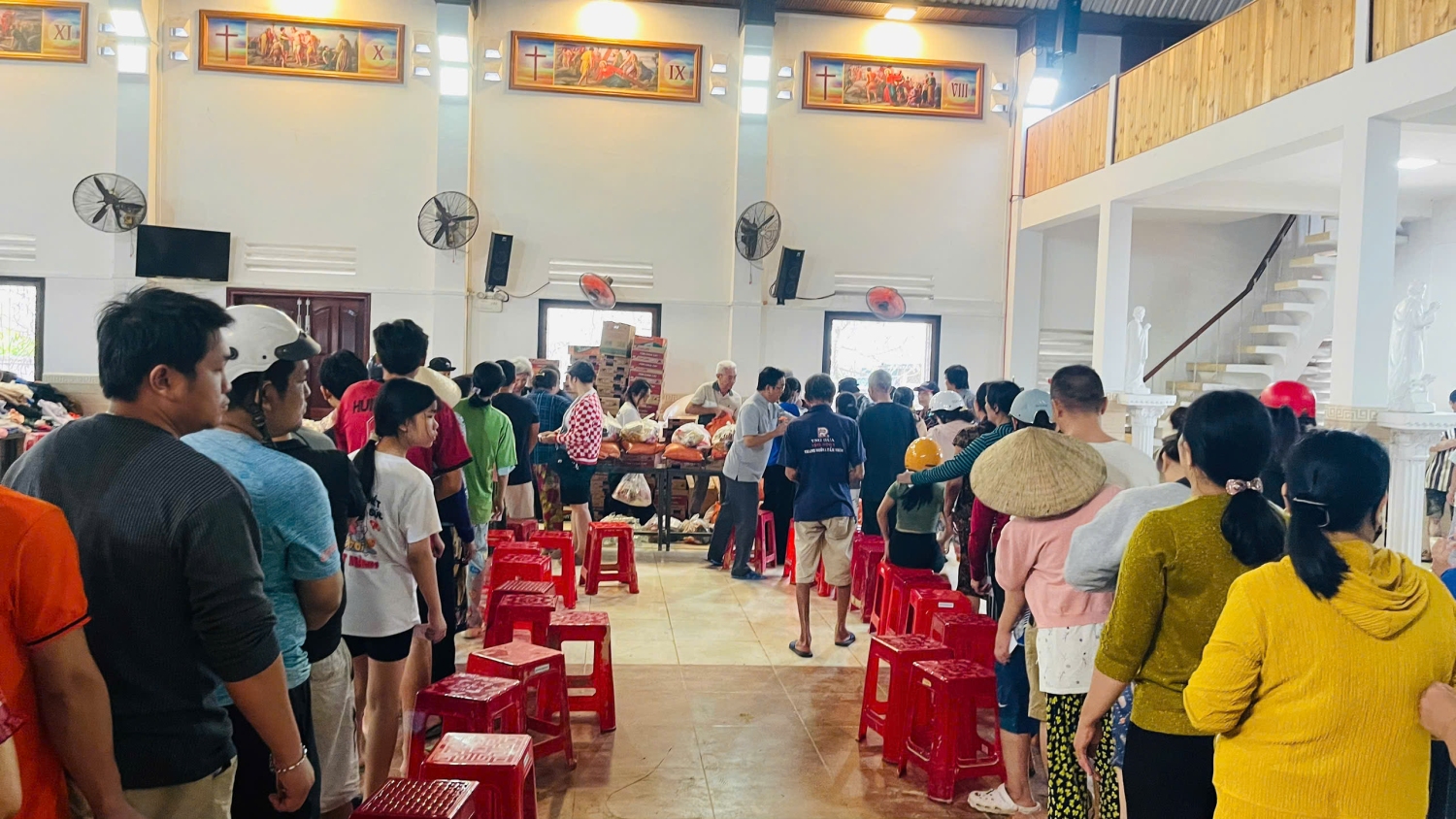 CẬP NHẬT TÌNH HÌNH LỤT LỘI VÀ CỨU TRỢ MỘT SỐ GIÁO XỨ TRONG HẠT DIÊN KHÁNH